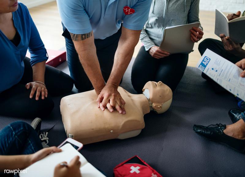 Simulation de secours lors d'une formation MAC SST secteur énergie.